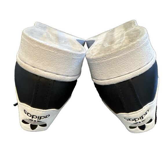 woman's Adidas Originals Superstar Black Size 8 Black & White, Like New - Picture 10 of 16